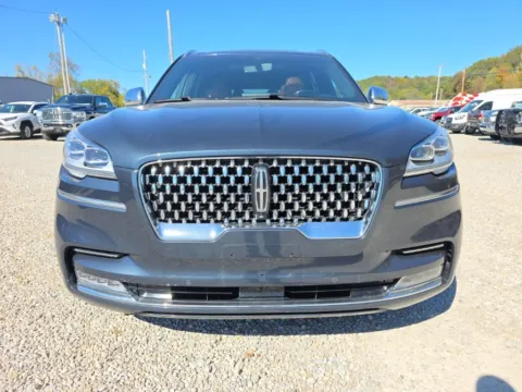 Photos of 2020 Lincoln Aviator Black Label for sale in Logan, OH at Hocking Valley Motors