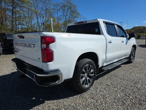 More photos of 2021 Chevrolet Silverado 1500 LT at Hocking Valley Motors, OH