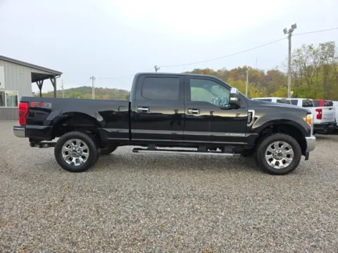 More photos of 2019 Ford F-350SD Lariat at Hocking Valley Motors, OH