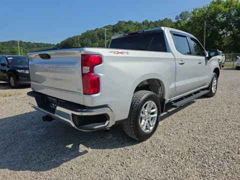 More photos of 2022 Chevrolet Silverado 1500 LT at Hocking Valley Motors, OH