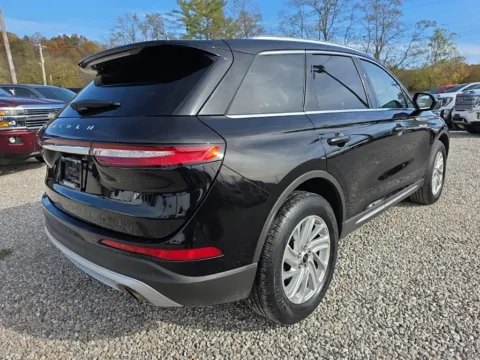 More photos of 2022 Lincoln Corsair Standard at Hocking Valley Motors, OH
