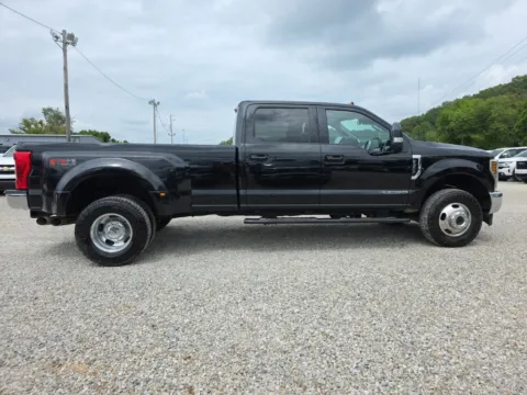 More photos of 2019 Ford F-350SD Lariat at Hocking Valley Motors, OH