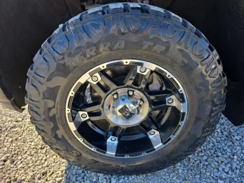 More photos of 2019 Chevrolet Silverado 1500 LT Trail Boss at Hocking Valley Motors, OH