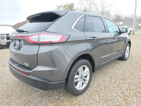 More photos of 2018 Ford Edge SEL at Hocking Valley Motors, OH