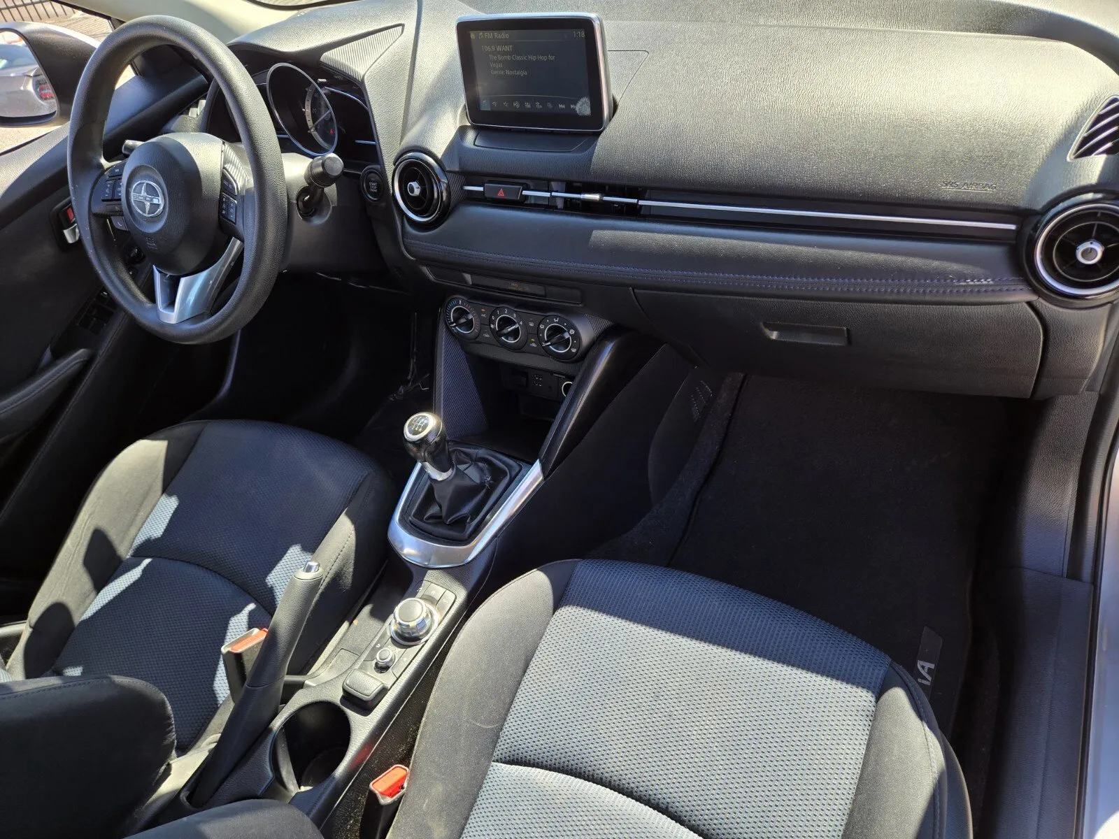 2016 Scion iA Base - Photo 15