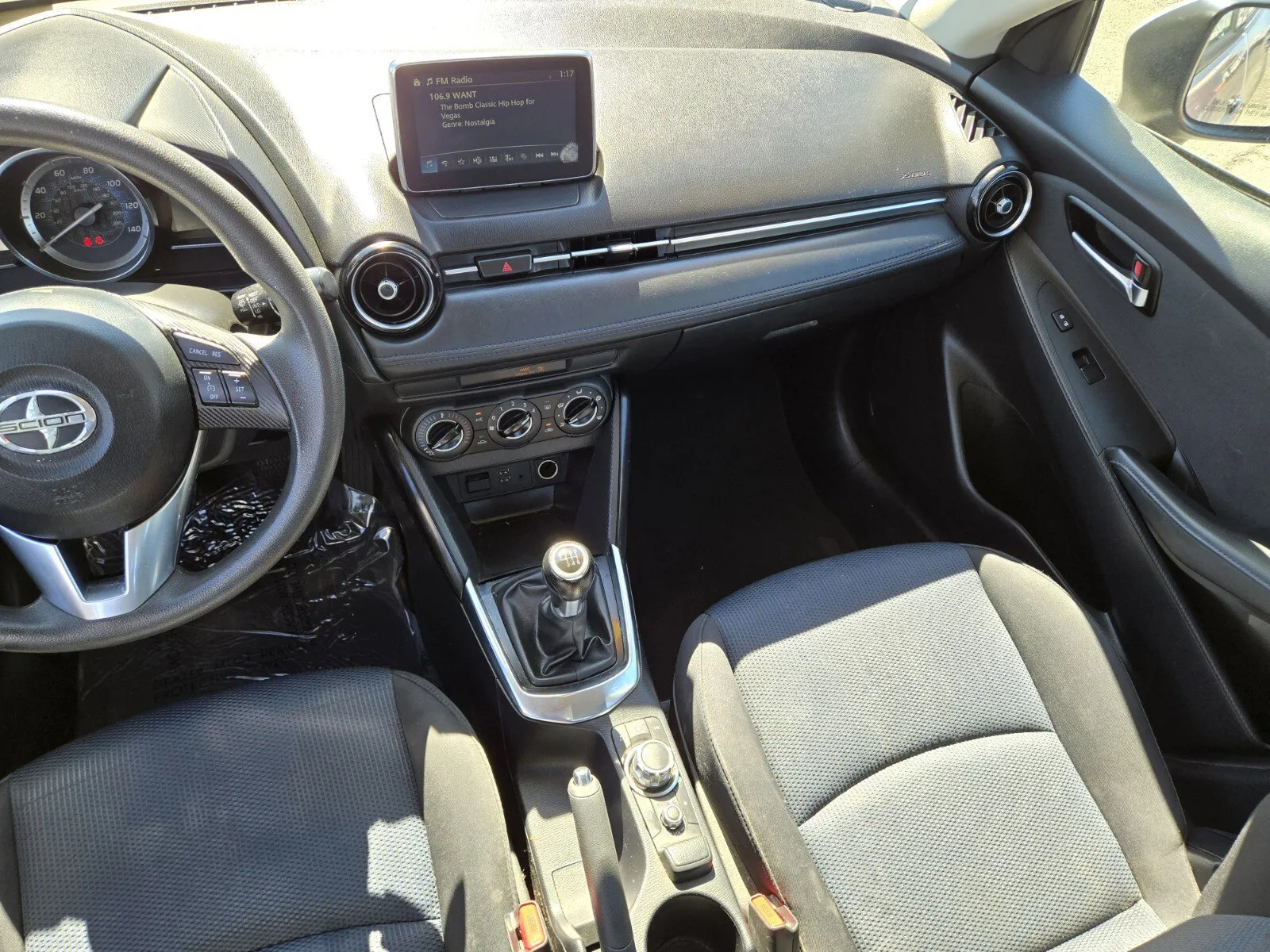 2016 Scion iA Base - Photo 11