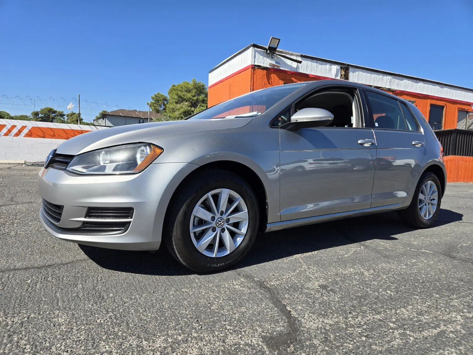 Silver 2016 Volkswagen Golf TSI S for sale in Las Vegas, NV