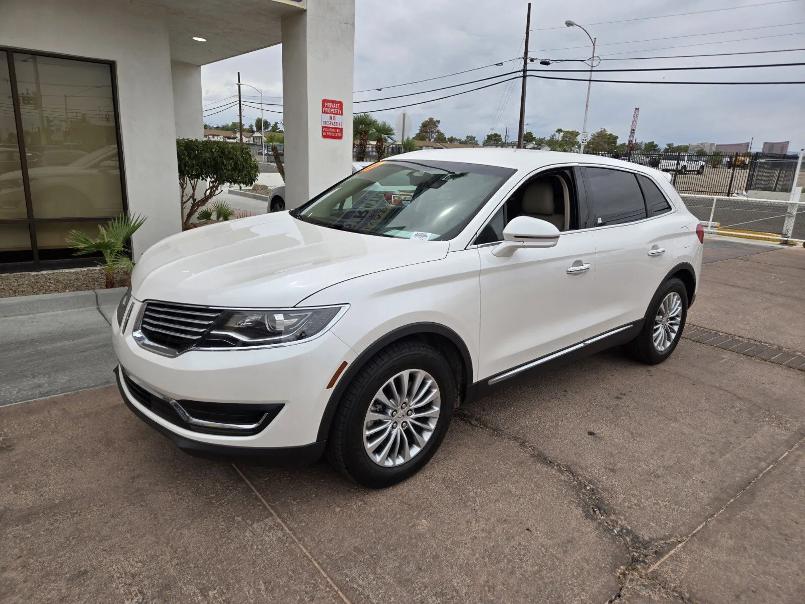 White 2017 Lincoln MKX Select for sale in Las Vegas, NV