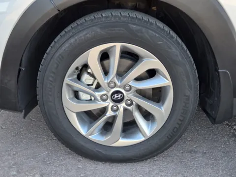 More photos of 2017 Hyundai Tucson SE Plus at Baja Auto Sales West, NV