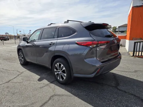 Another view of 2020 Toyota Highlander XLE for sale in Las Vegas, NV at Baja Auto Sales West