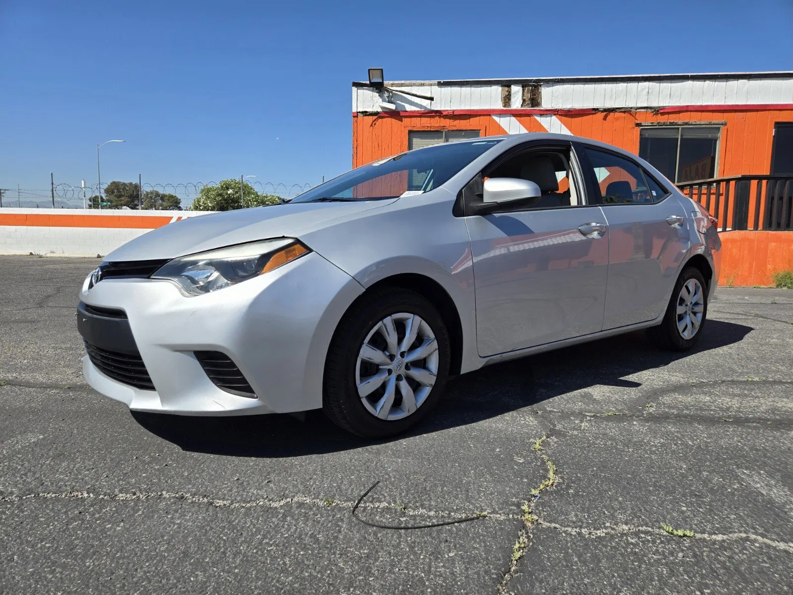 Silver 2014 Toyota Corolla L for sale in Las Vegas, NV