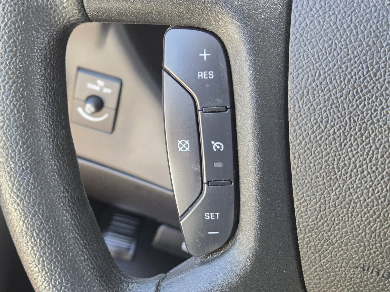 2021 Chevrolet Express Passenger LT - Photo 17