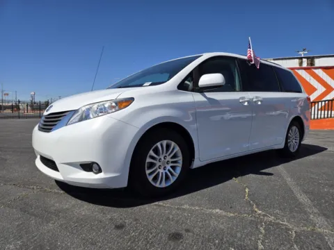 White 2012 Toyota Sienna XLE for sale in Las Vegas, NV