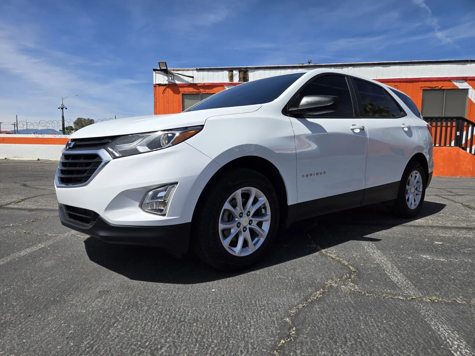 White 2020 Chevrolet Equinox LS for sale in Las Vegas, NV