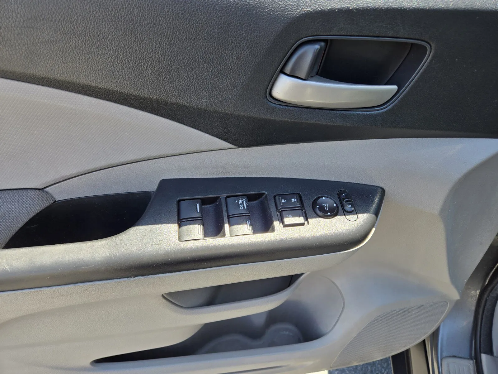 Honda CR-V photo 14