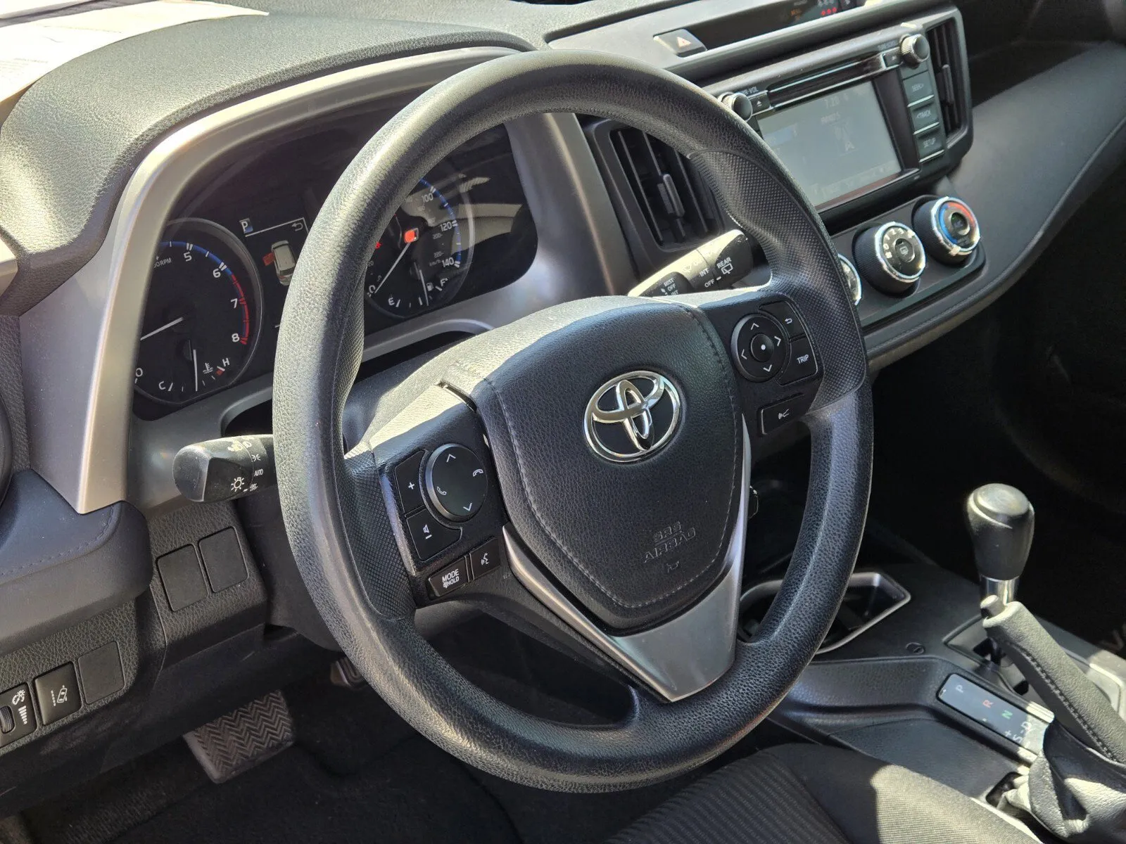 Toyota RAV4 photo 15