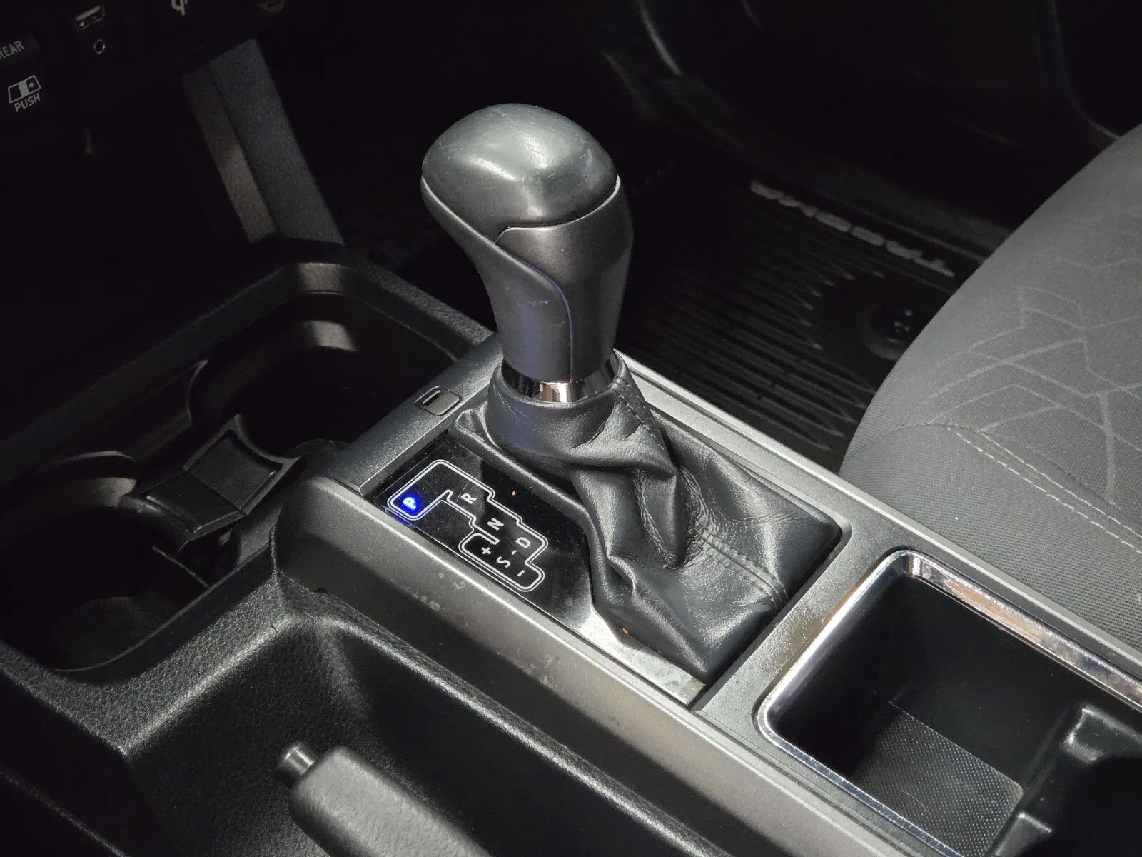 2018 Toyota Tacoma SR5 - Photo 20