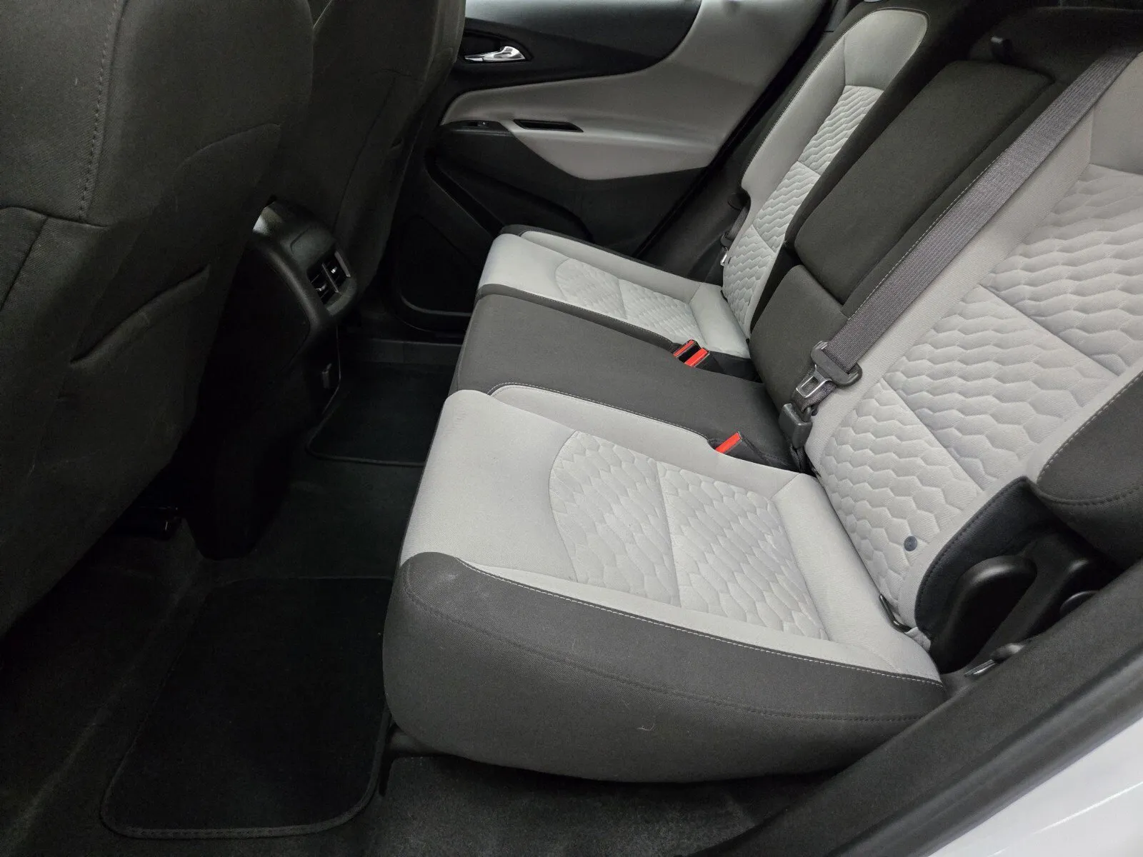 Chevrolet Equinox photo 8