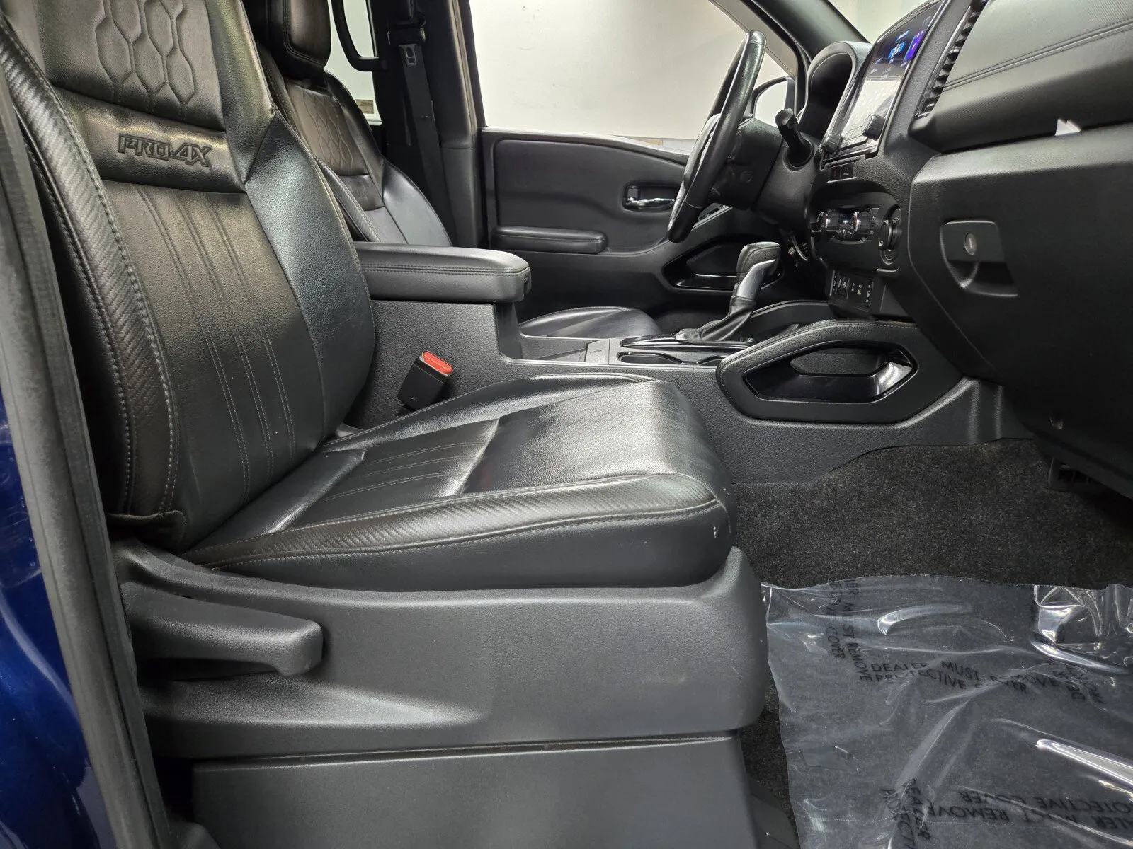 2022 Nissan Frontier PRO-4X - Photo 12