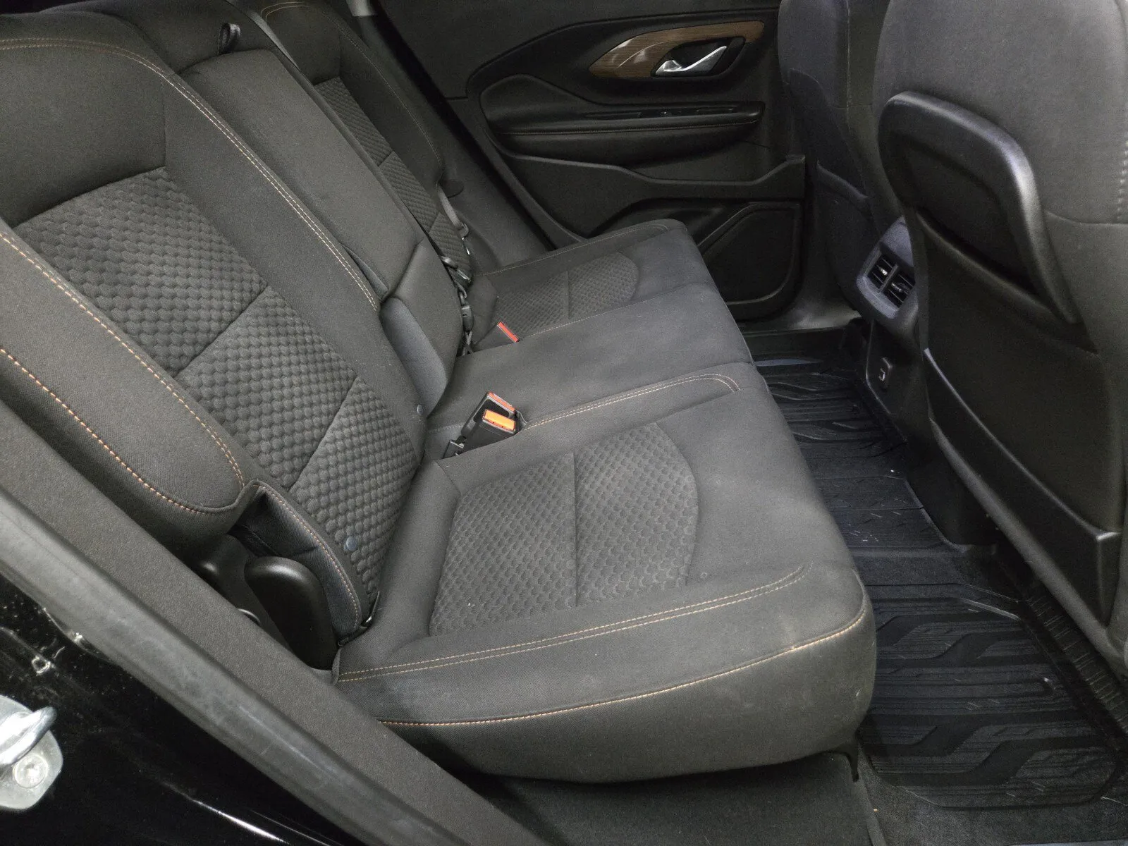 GMC Terrain photo 11