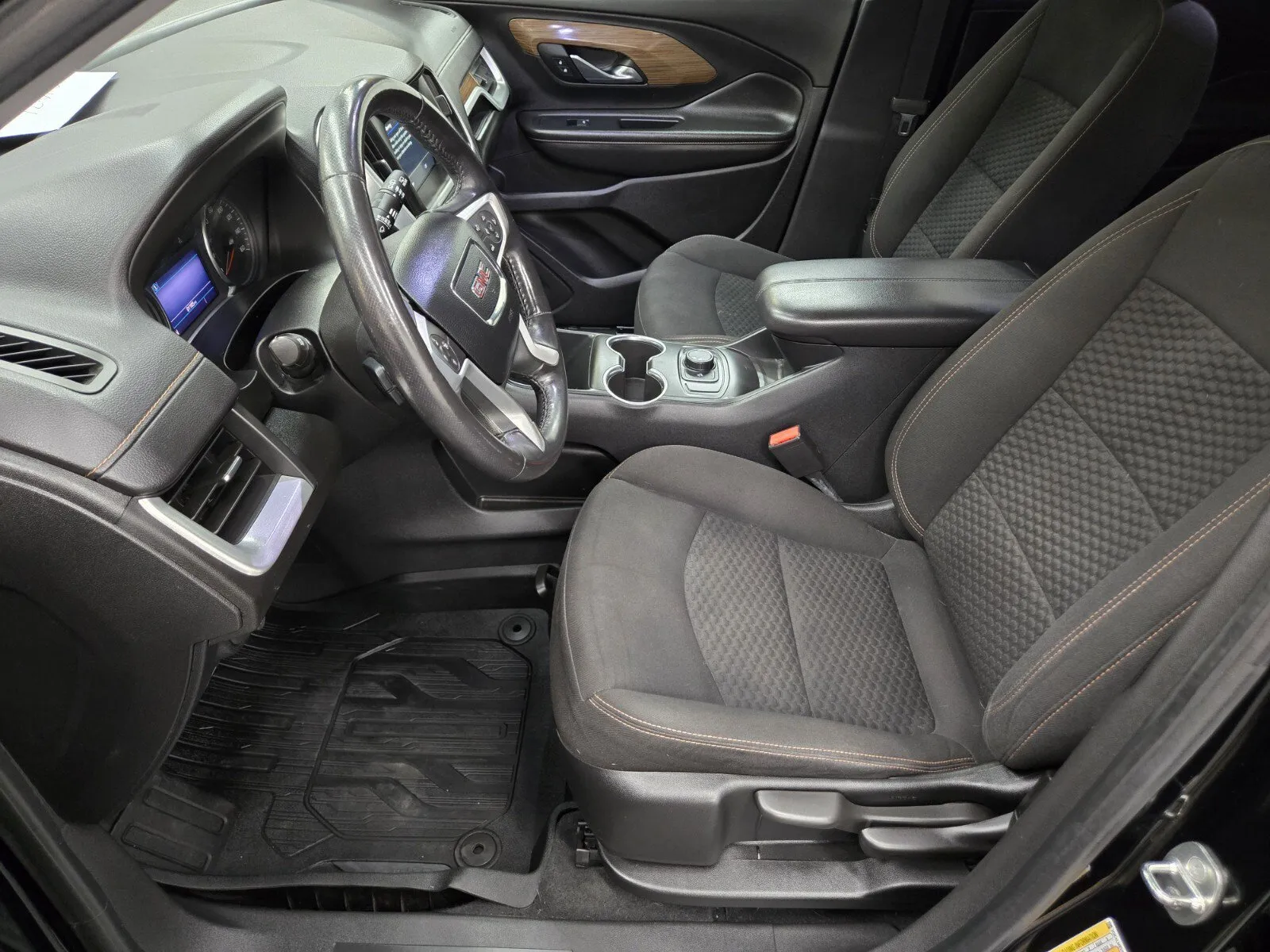 GMC Terrain photo 7