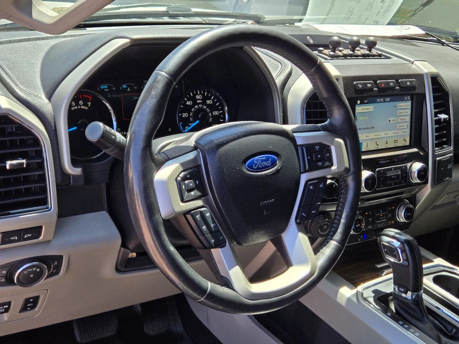 Ford F-150 photo 15