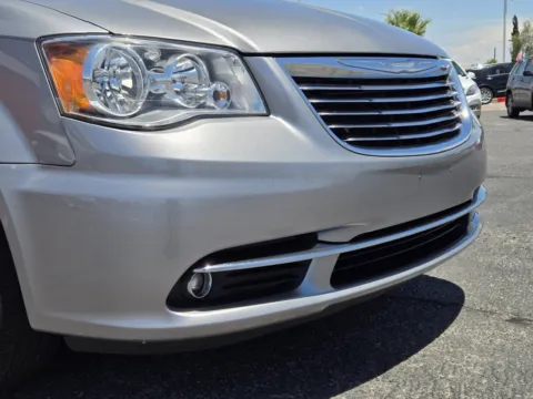 More photos of 2016 Chrysler Town & Country Touring at Baja Auto Sales West, NV