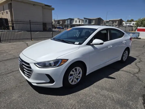 White 2017 Hyundai Elantra SE for sale in Las Vegas, NV