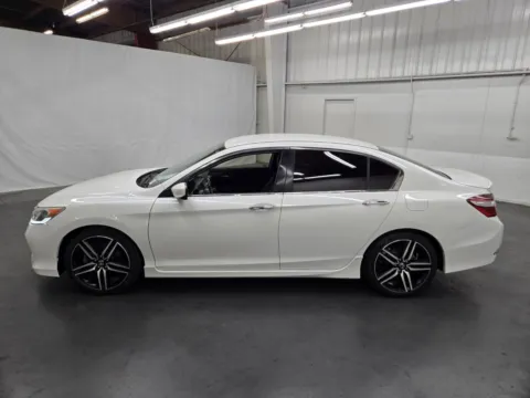 Photos of 2017 Honda Accord Sedan Sport for sale in Las Vegas, NV at Baja Auto Sales West