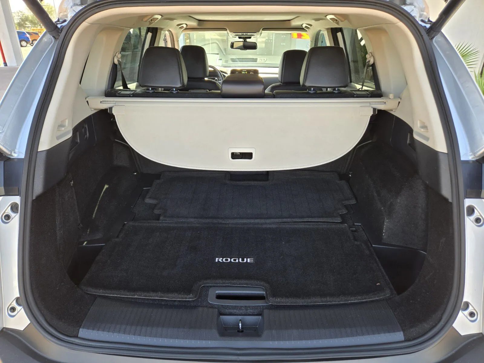 Nissan Rogue photo 11