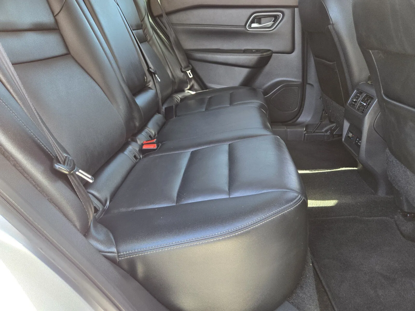 Nissan Rogue photo 12