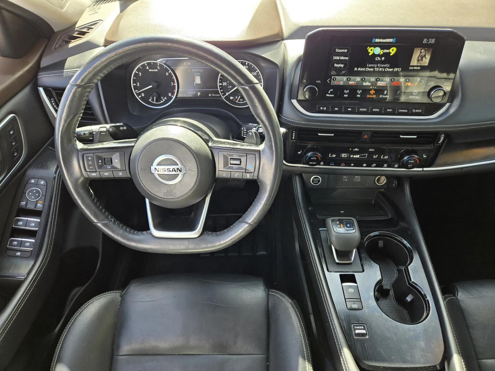 Nissan Rogue photo 10