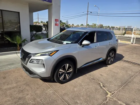 Silver 2021 Nissan Rogue SL for sale in Las Vegas, NV