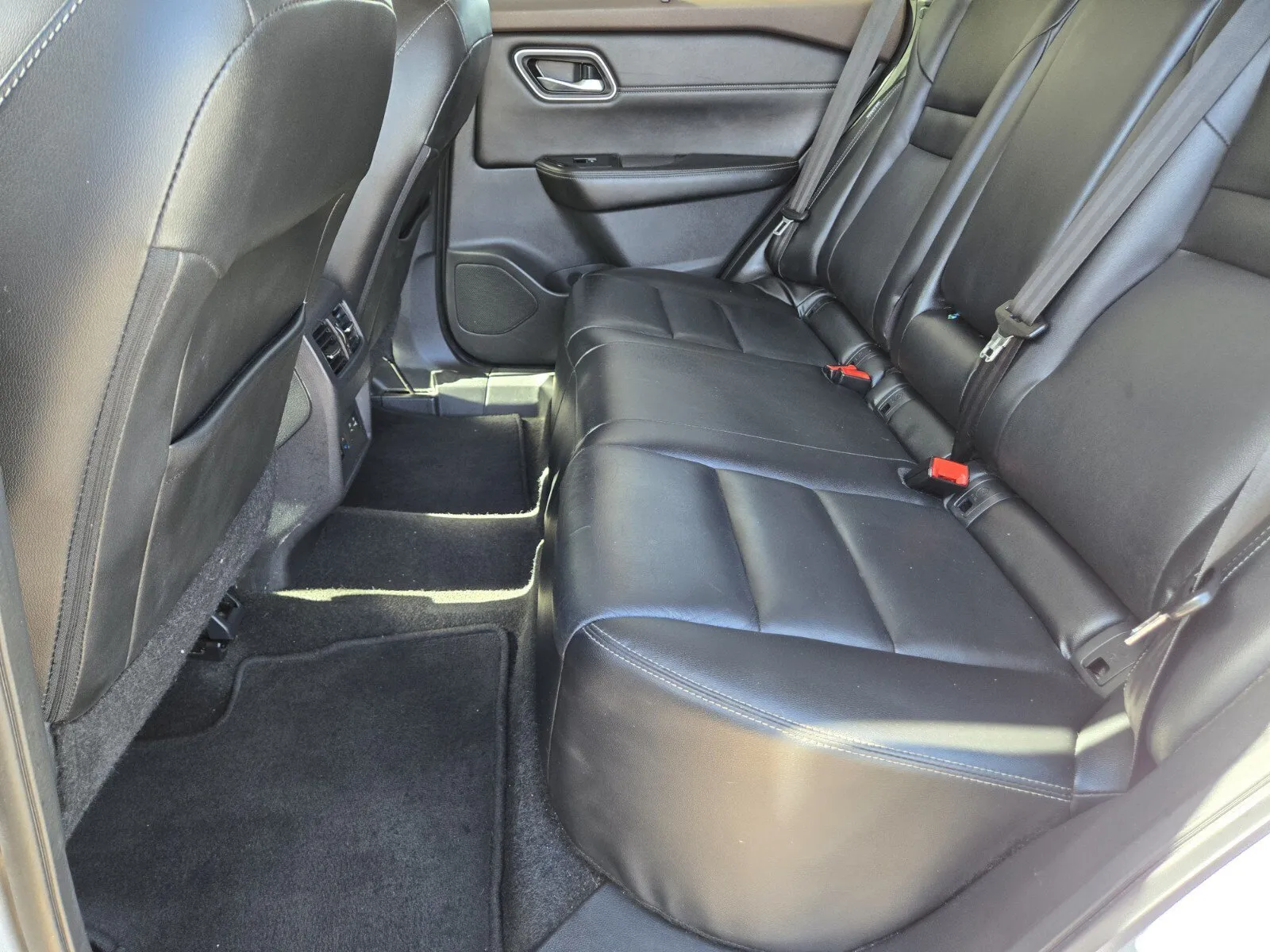 Nissan Rogue photo 9