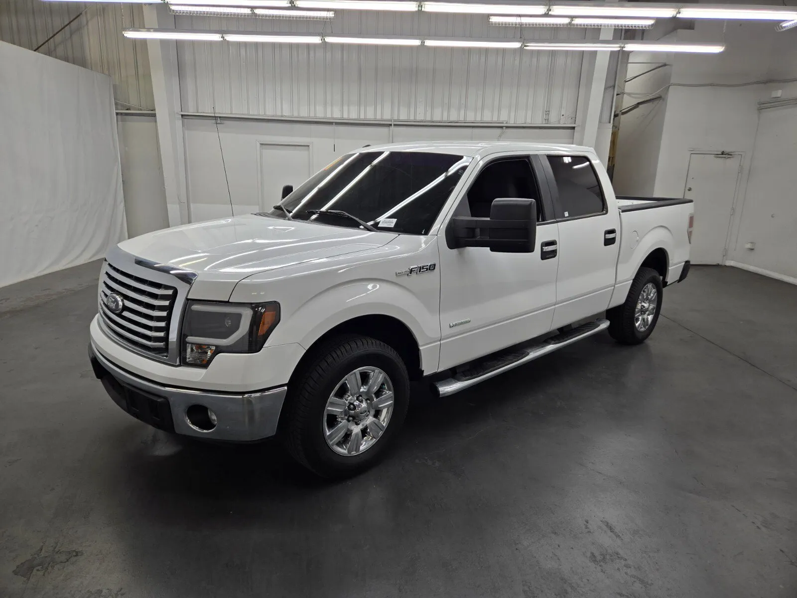 White 2011 Ford F-150 XLT for sale in Las Vegas, NV