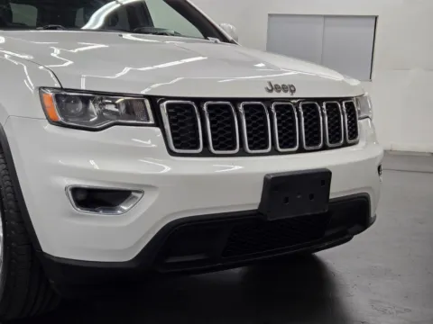 More photos of 2019 Jeep Grand Cherokee Laredo E at Baja Auto Sales West, NV