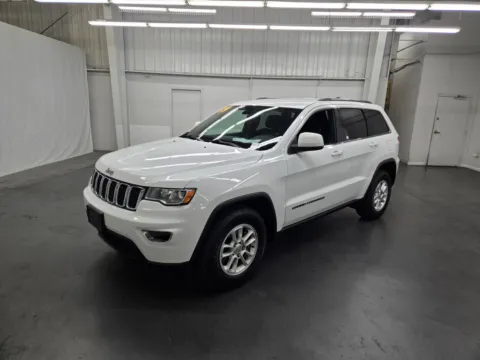 White 2019 Jeep Grand Cherokee Laredo E for sale in Las Vegas, NV