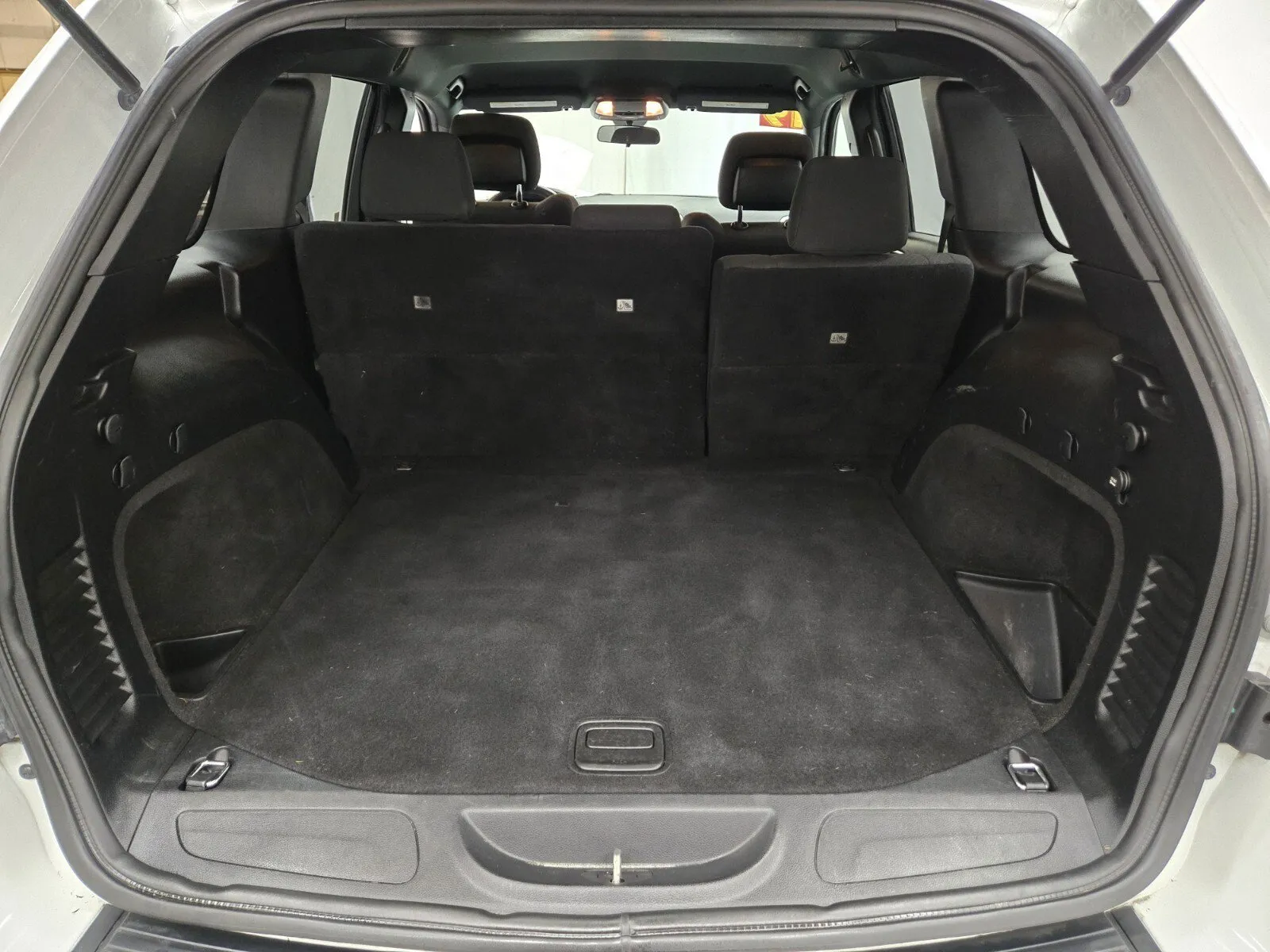 Jeep Grand Cherokee photo 10