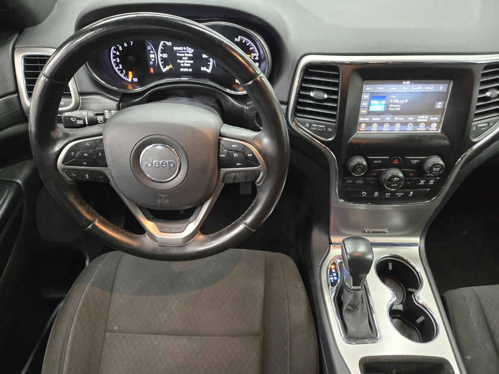 Jeep Grand Cherokee photo 9