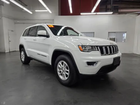 More photos of 2019 Jeep Grand Cherokee Laredo E at Baja Auto Sales West, NV