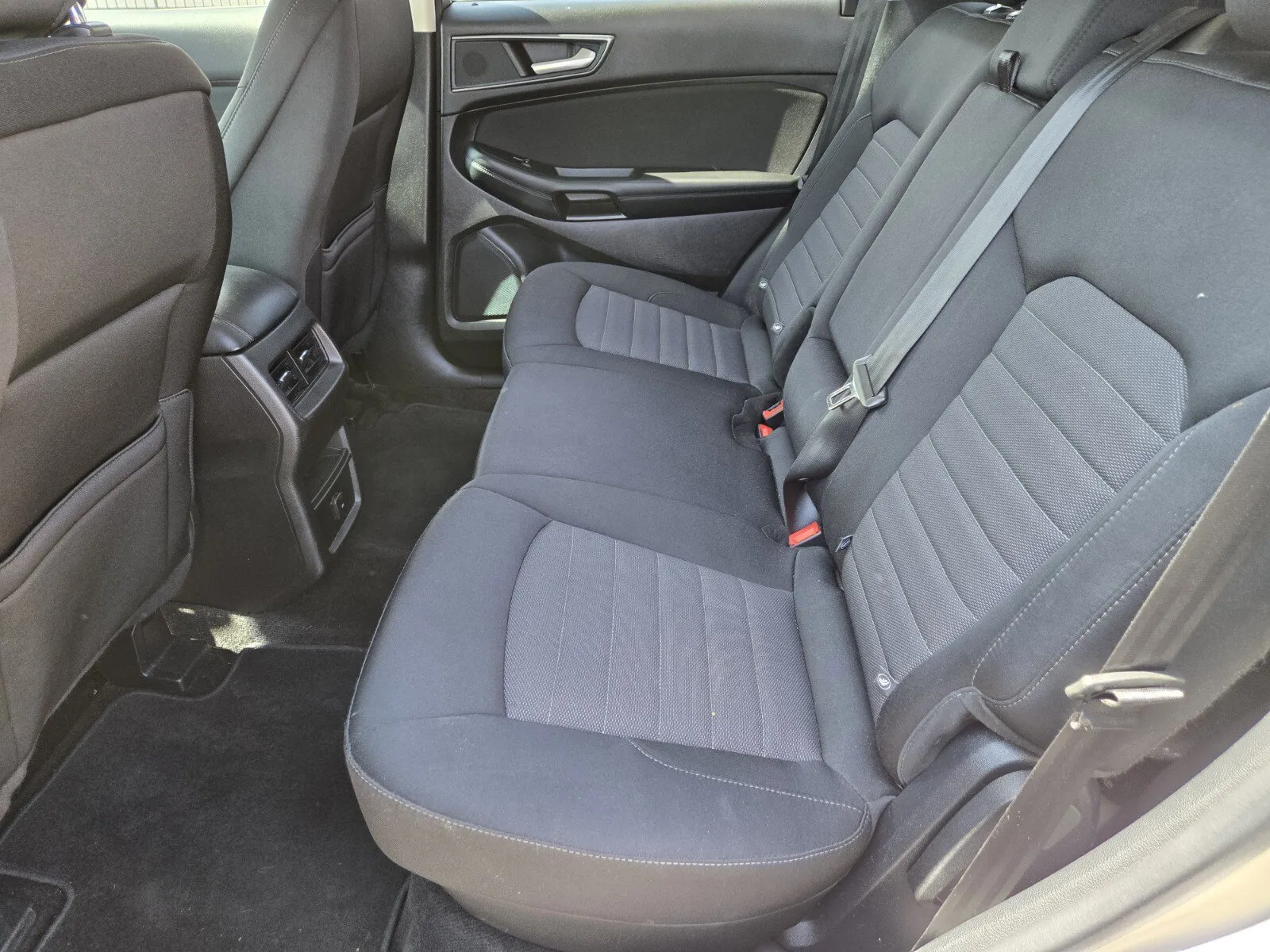 Ford Edge photo 8
