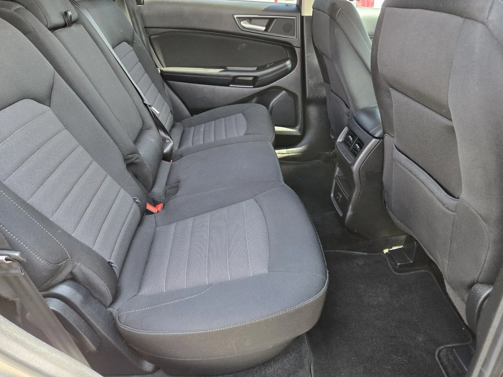 Ford Edge photo 11
