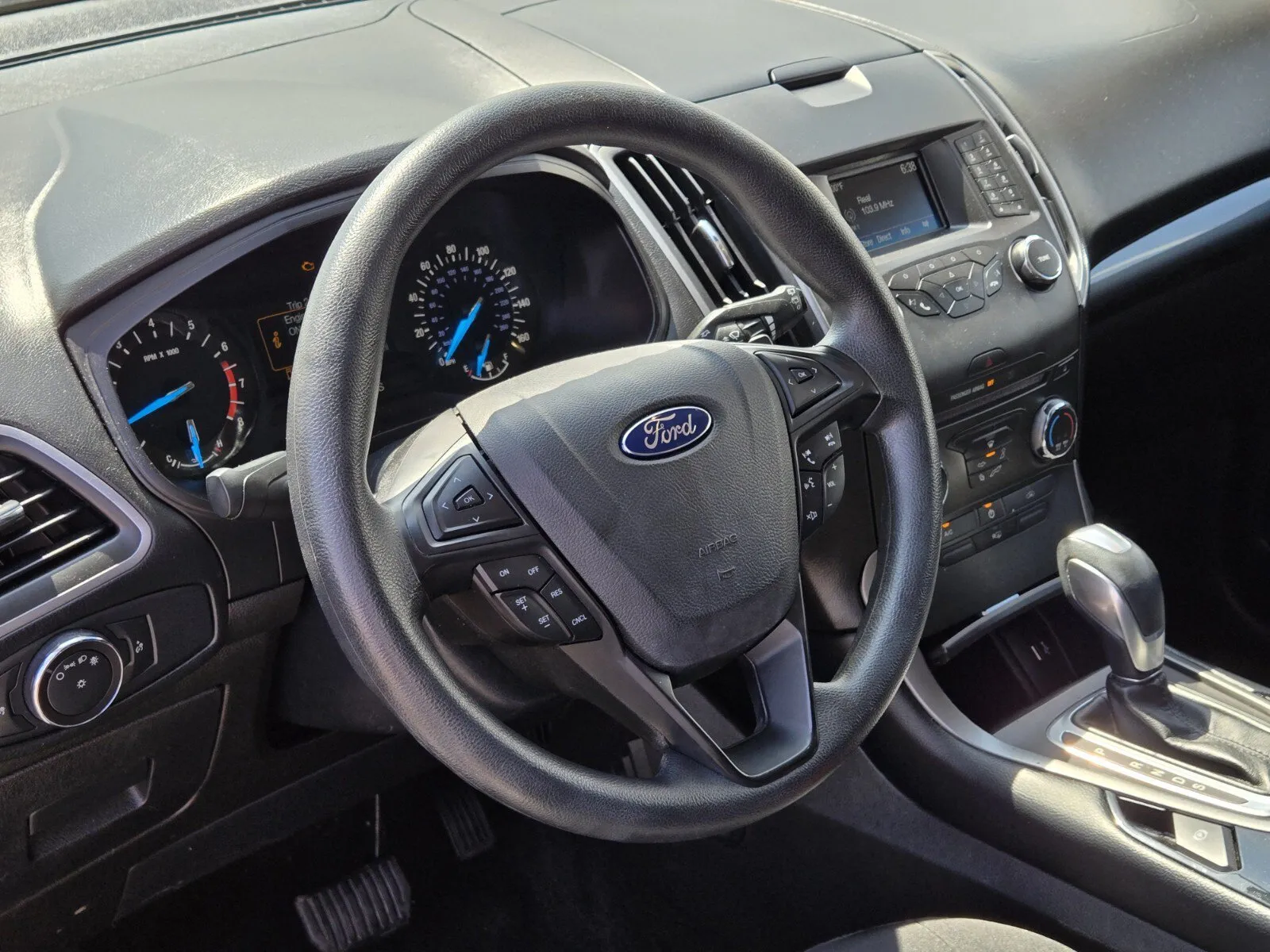 Ford Edge photo 15
