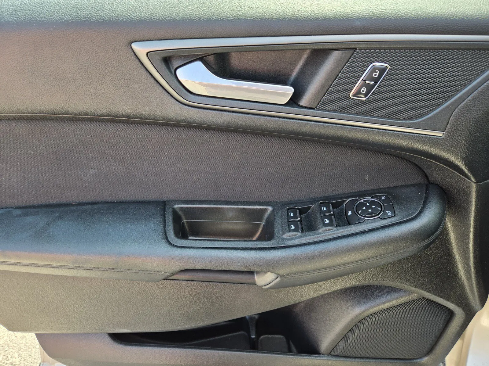 Ford Edge photo 14