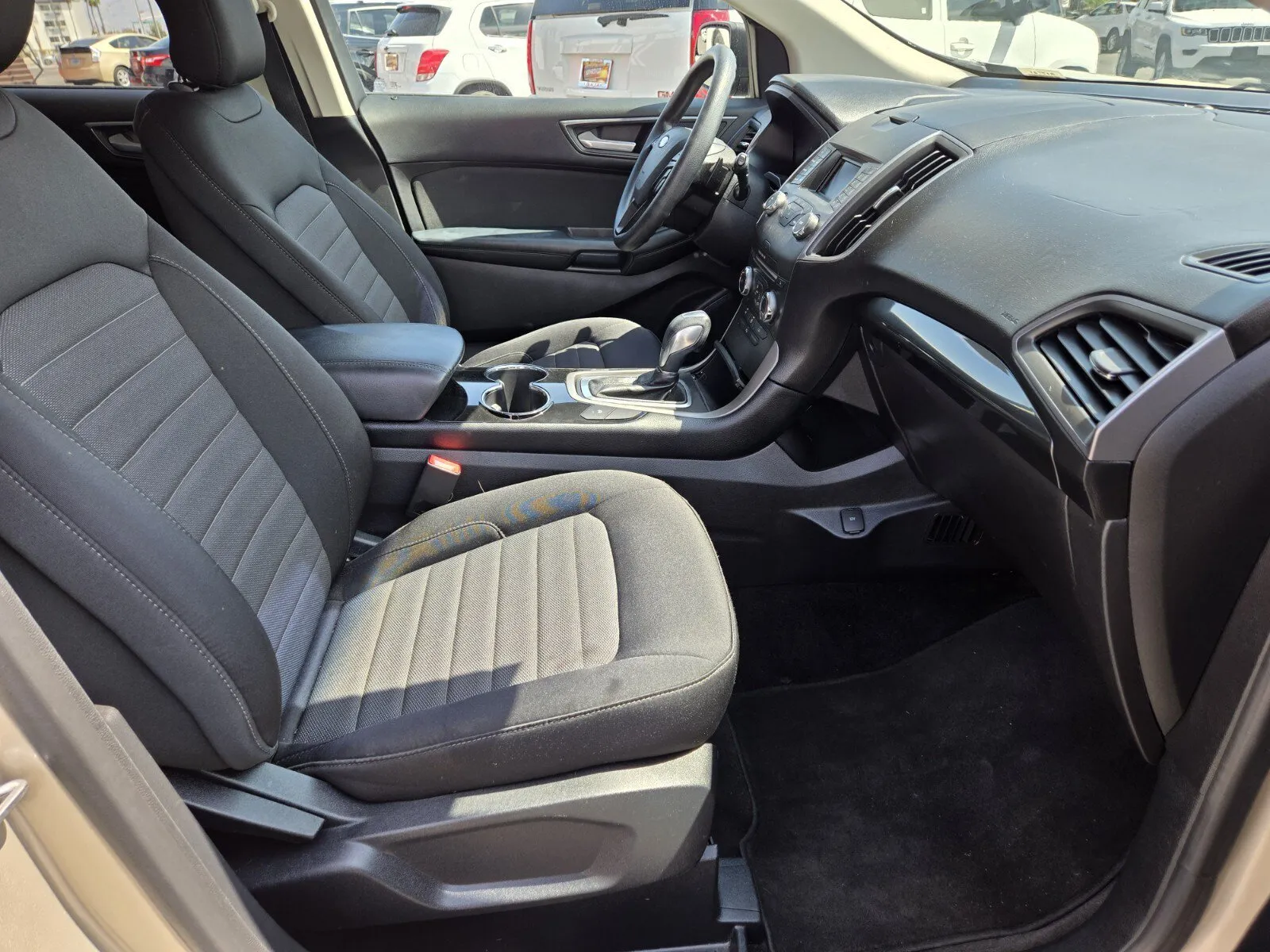Ford Edge photo 12