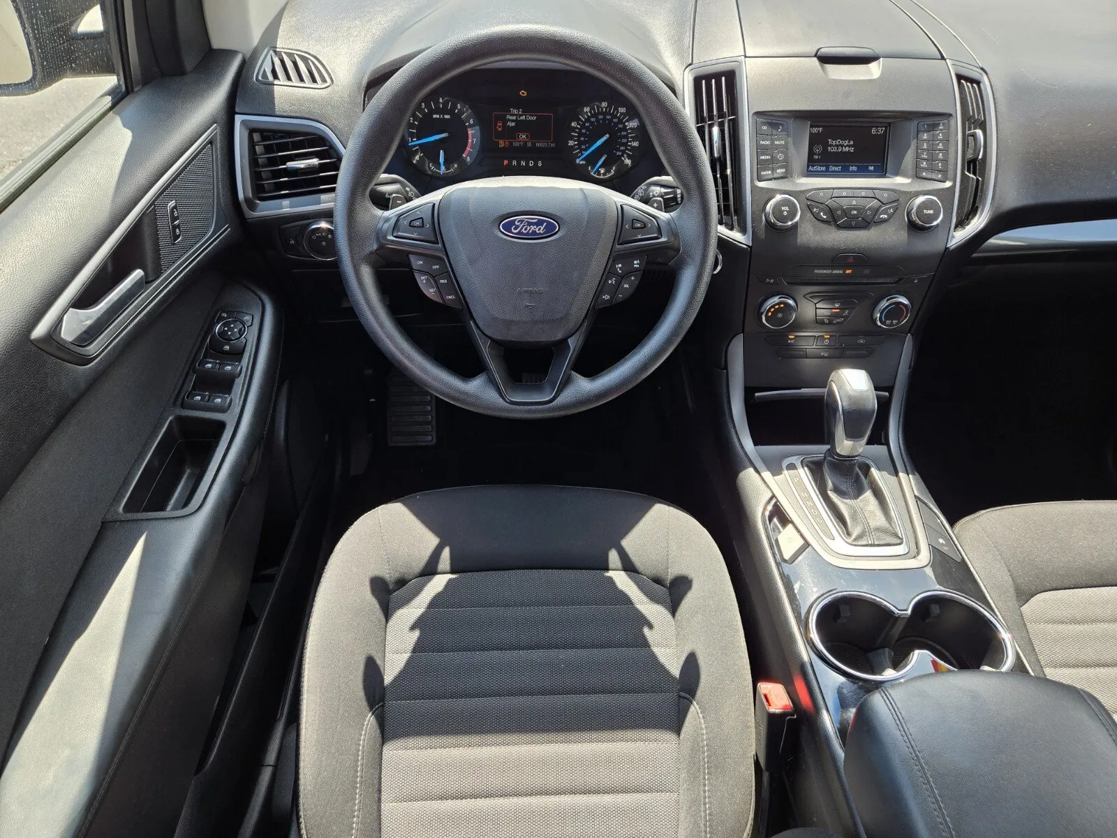 Ford Edge photo 9