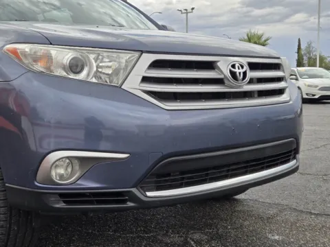 More photos of 2013 Toyota Highlander Plus at Baja Auto Sales West, NV