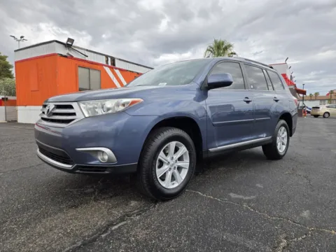 Blue 2013 Toyota Highlander Plus for sale in Las Vegas, NV