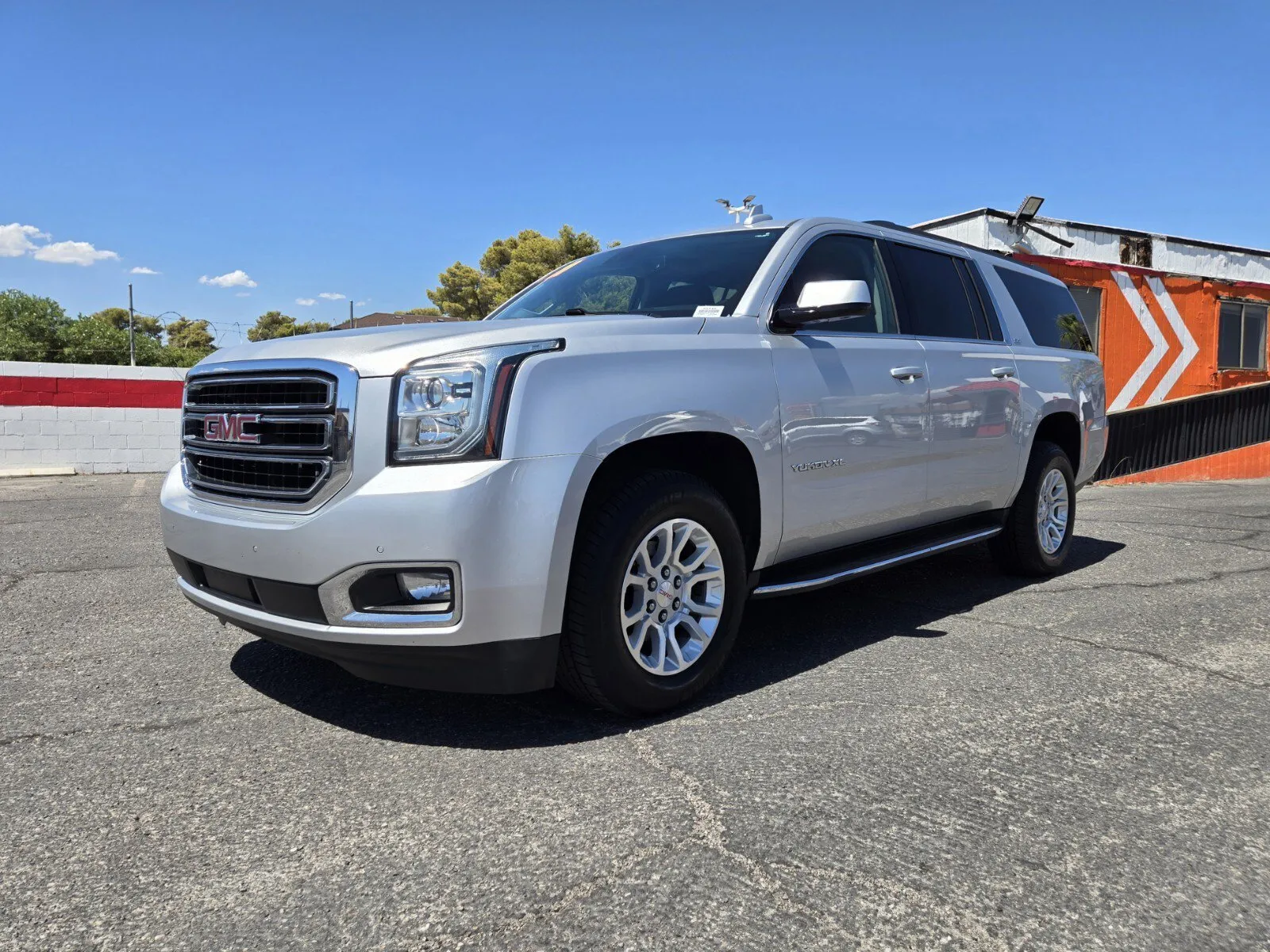 Silver 2020 GMC Yukon XL SLT for sale in Las Vegas, NV