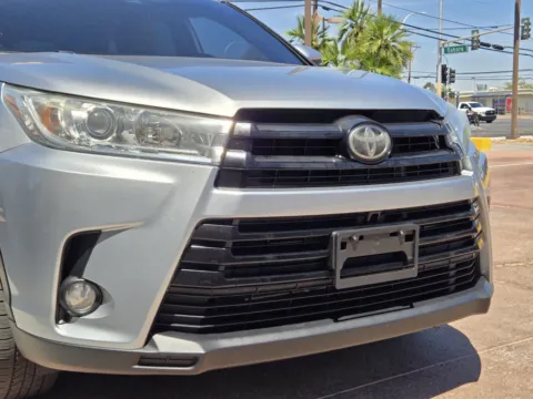 More photos of 2019 Toyota Highlander XLE at Baja Auto Sales West, NV